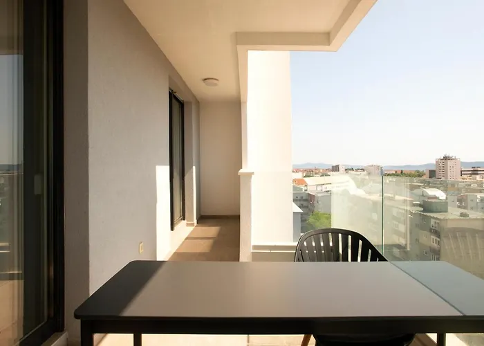 Island View Luxury Apartments