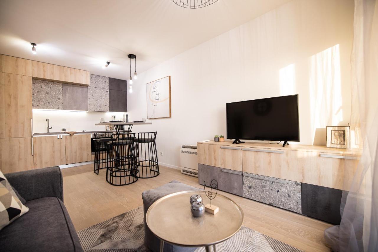 Island View Luxury Apartment