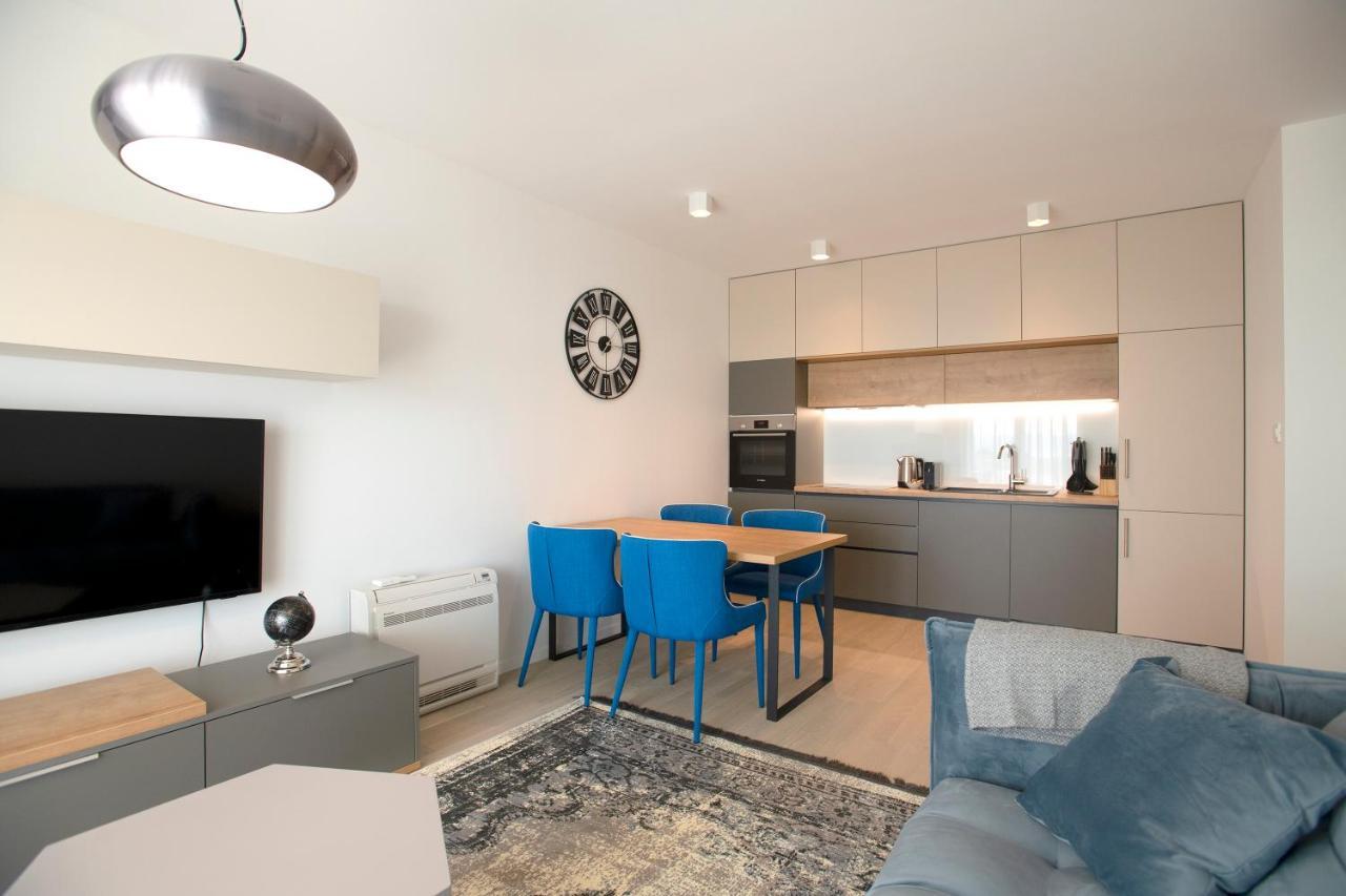 Island View Luxury Apartment